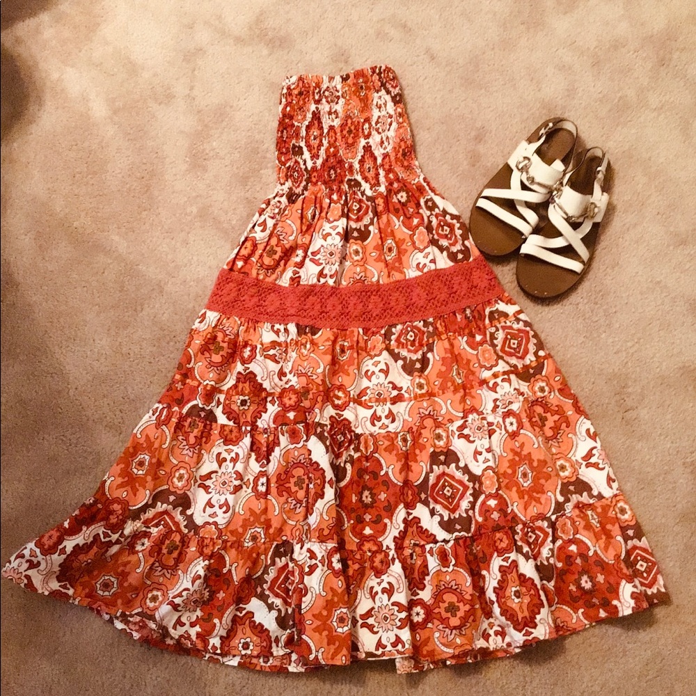 Dress - Picture 2 of 3